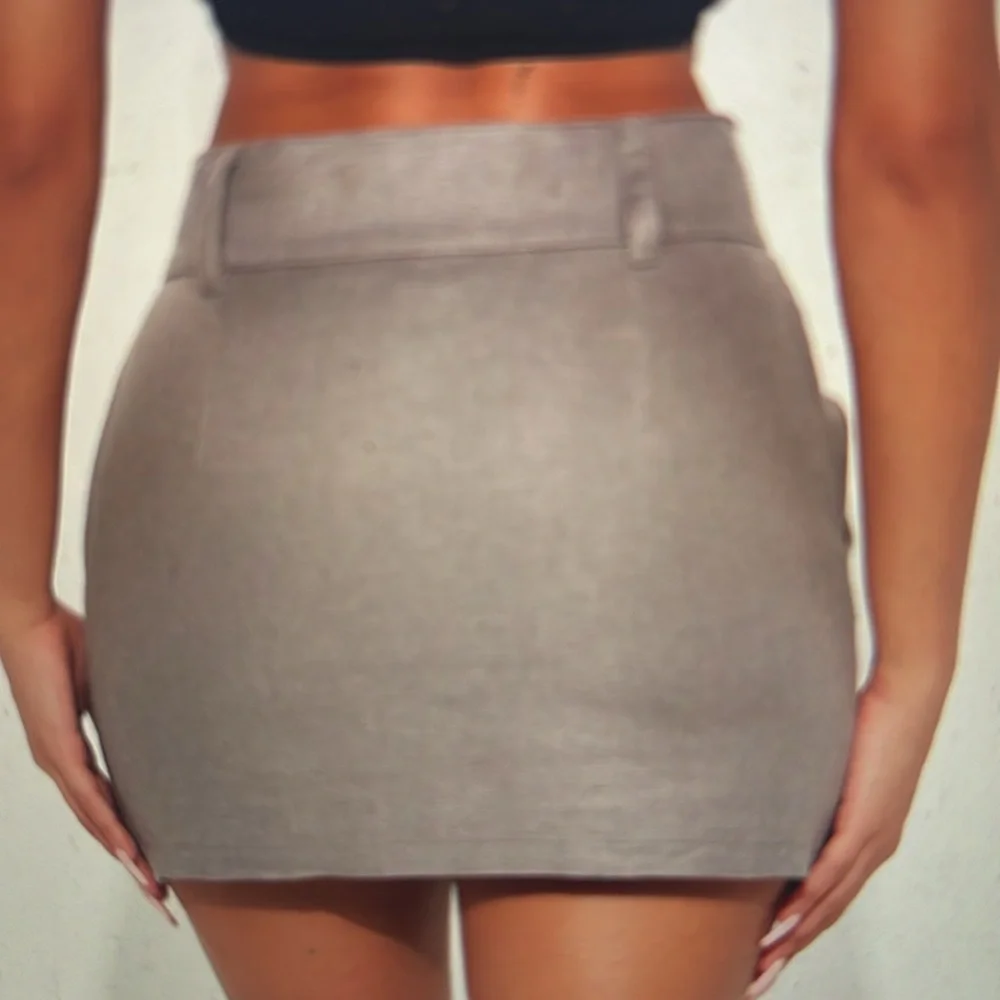 ❤️2/$15 or 3/$21❤️NWT Fashion Nova Grey No Promises Cargo Mini Skirt, Size XL - Picture 3 of 13
